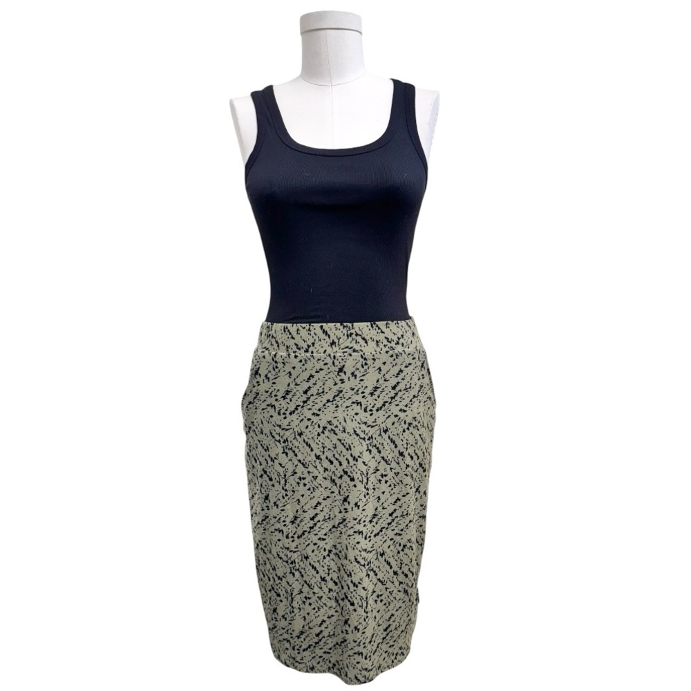 NWT Renee C Pencil Skirt in Olive Green Knit with Black Pattern, Size Small
